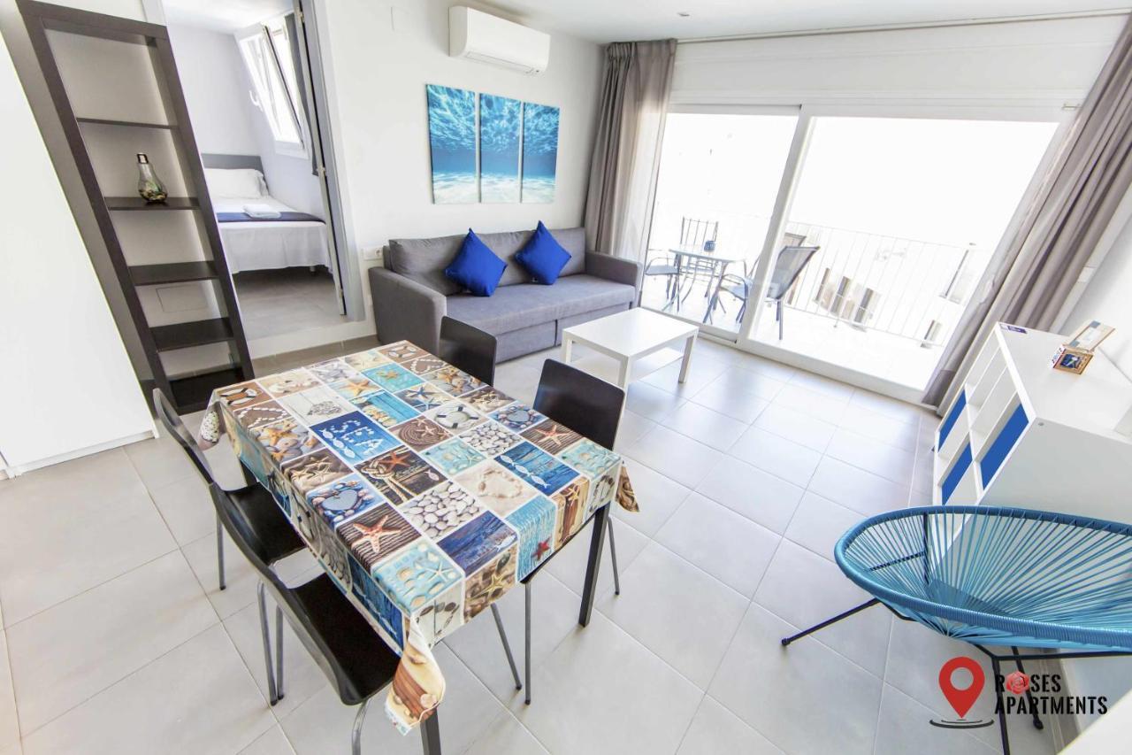 Roses Apartments Ocean 2 Habitaciones Vista Mar Lateral Exterior photo